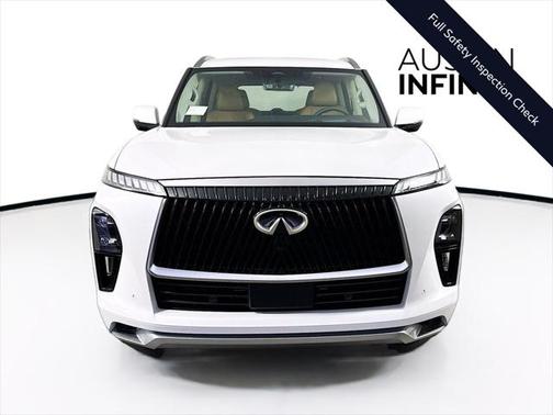 2025 INFINITI QX80 Luxe