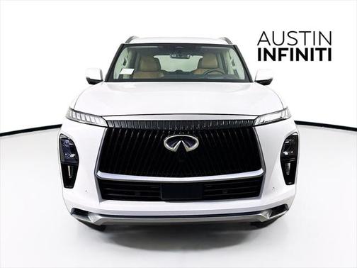 2025 INFINITI QX80 Luxe