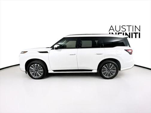 2025 INFINITI QX80 Luxe