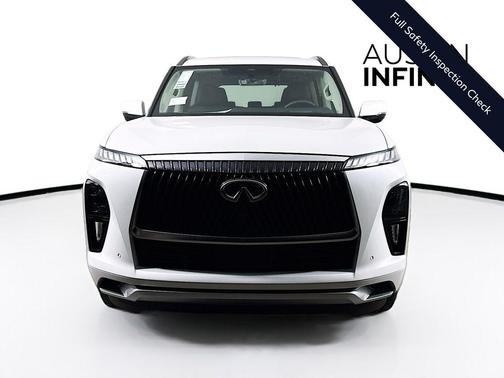 2025 INFINITI QX80 Luxe