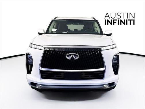 2025 INFINITI QX80 Luxe