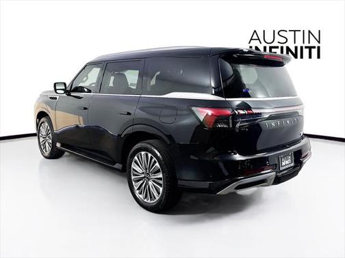 2025 INFINITI QX80 Luxe