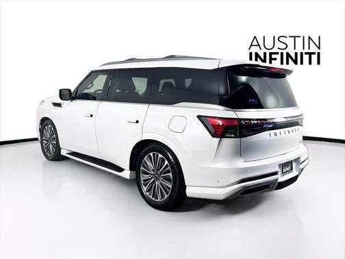 2025 INFINITI QX80 SENSORY AWD