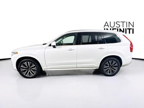 2021 Volvo XC90 T6 Momentum