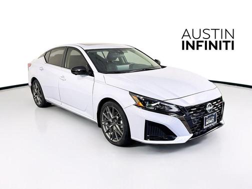 2023 Nissan Altima SR VC-Turbo FWD