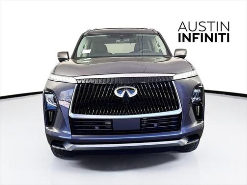 2025 INFINITI QX80 PURE