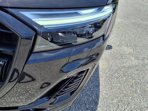 2025 Audi Q7 45 Premium Plus