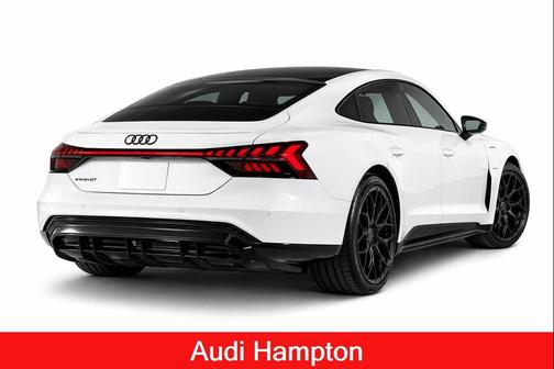 Suzuka Gray Metallic 2023 Audi e-tron GT Premium Plus quattro