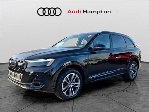Mythos Black Metallic 2026 Audi Q7 45 Premium