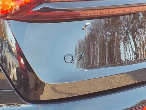 2026 Audi Q7 45 Premium