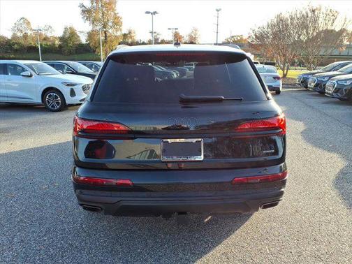 2026 Audi Q7 45 Premium
