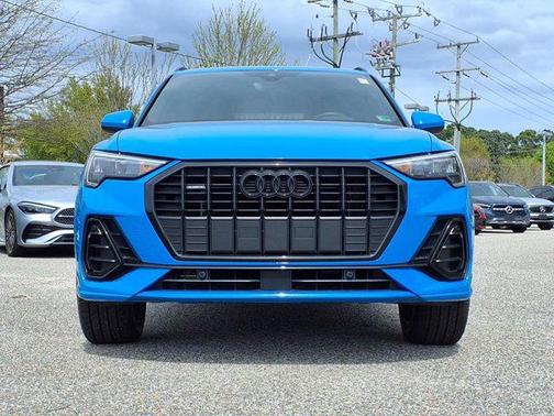 2022 Audi Q3 45 S line Premium