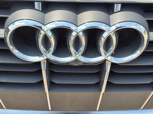 2020 Audi Q7 55 Premium
