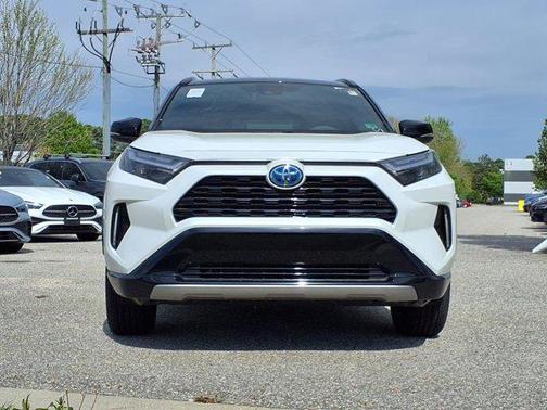2024 Toyota RAV4 Hybrid SE