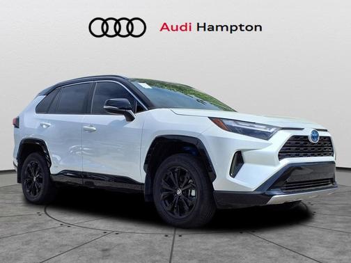 2024 Toyota RAV4 Hybrid SE