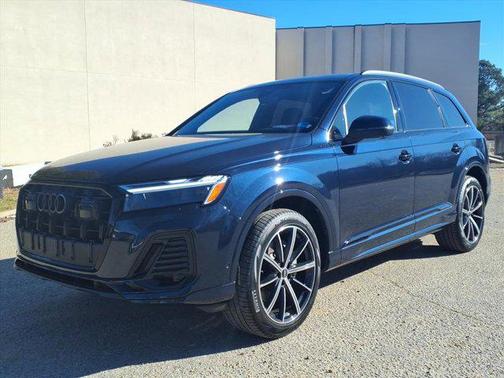 2026 Audi Q7 45 Premium Plus