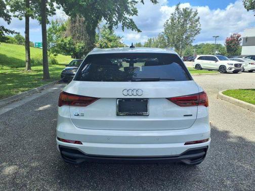 2025 Audi Q3 Premium 45 TFSI S line quattro Tiptronic