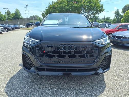 Mythos Black Metallic 2026 Audi SQ8 4.0T Prestige