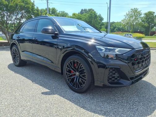 Mythos Black Metallic 2026 Audi SQ8 4.0T Prestige