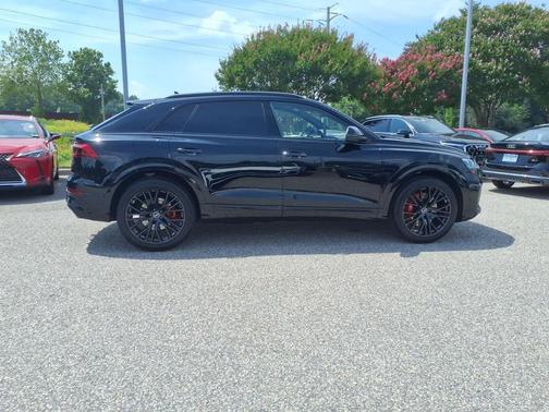Mythos Black Metallic 2026 Audi SQ8 4.0T Prestige