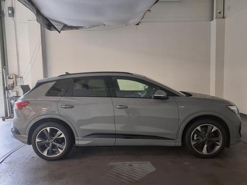 Pebble Gray 2025 Audi Q4 e-tron Premium Plus 55 quattro