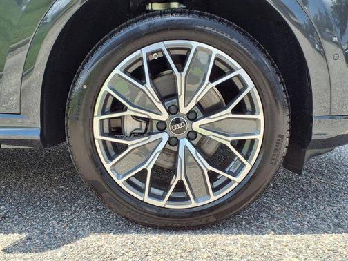 2025 Audi Q5 Premium Plus