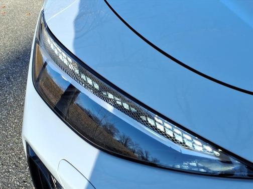 Glacier White Metallic 2026 Audi A6 Prestige quattro S tronic