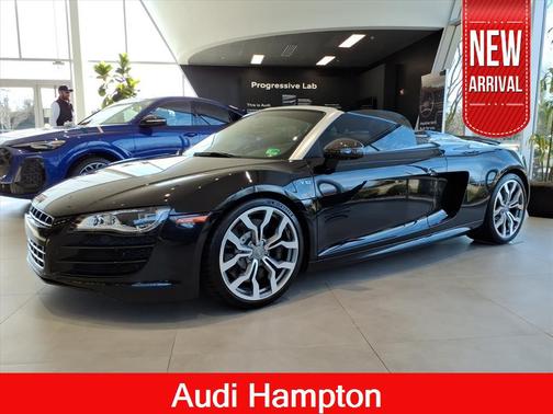 Phantom Black Pearl Effect/Black Roof 2011 Audi R8 5.2 quattro Spyder