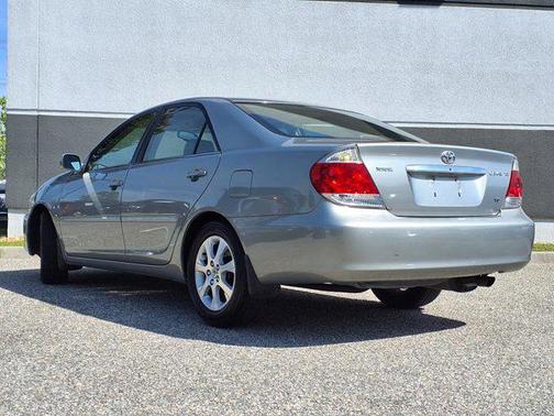 2005 Toyota Camry XLE V6