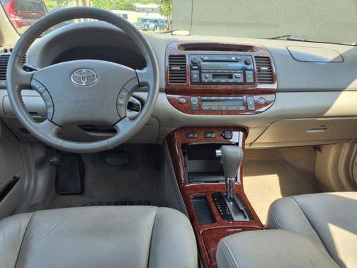 2005 Toyota Camry XLE V6
