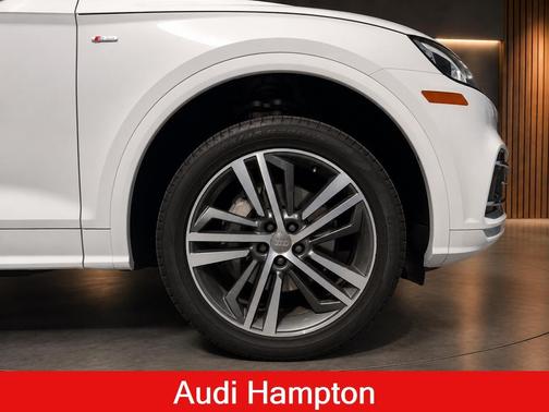 Ibis White 2020 Audi Q5 Premium Plus 55 TFSI e quattro S tronic