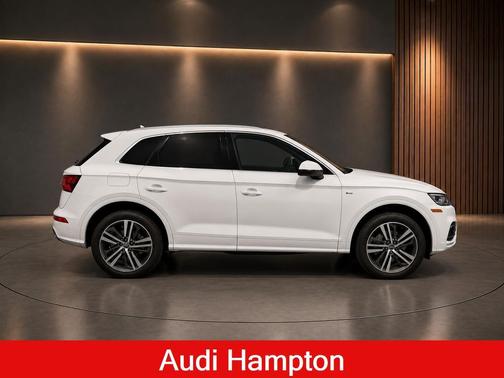 Ibis White 2020 Audi Q5 Premium Plus 55 TFSI e quattro S tronic