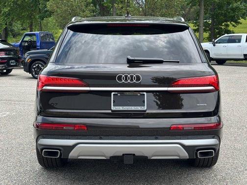 2025 Audi Q7 55 Premium Plus