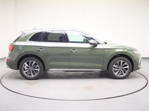 2025 Audi Q5 45 S line Premium Plus