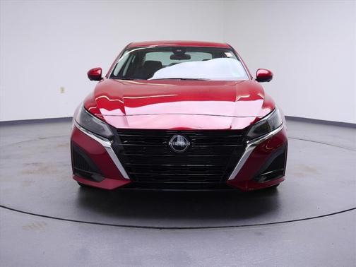 Scarlet Ember Tintcoat 2023 Nissan Altima 2.5 SL