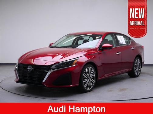 Scarlet Ember Tintcoat 2023 Nissan Altima 2.5 SL
