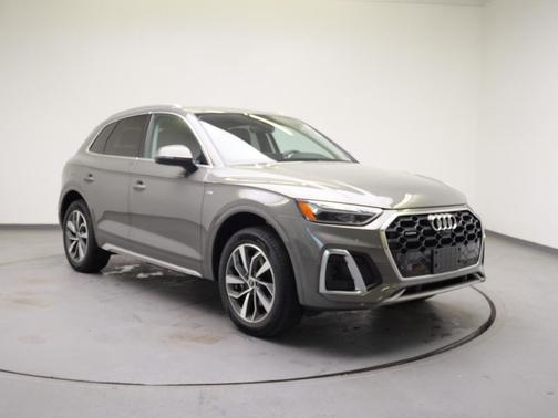 2025 Audi Q5 45 S line Premium Plus