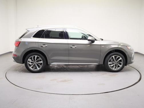 2025 Audi Q5 45 S line Premium Plus