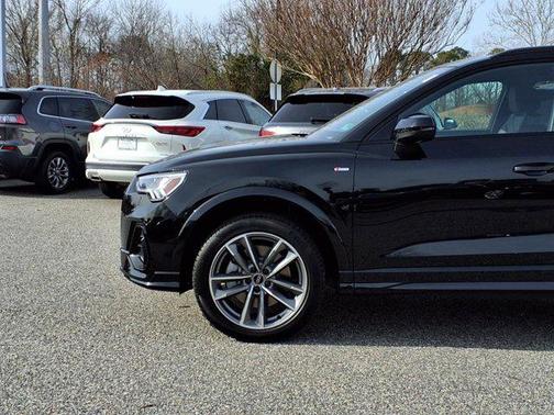 2025 Audi Q3 Premium 45 TFSI S line quattro Tiptronic