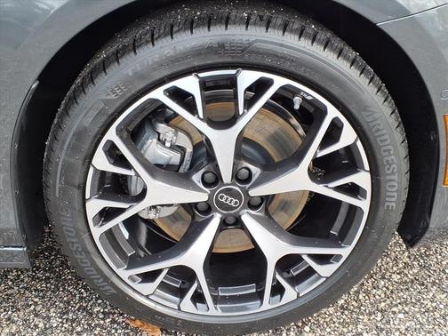 Daytona Gray Pearl Effect 2026 Audi A6 Premium Plus quattro S tronic