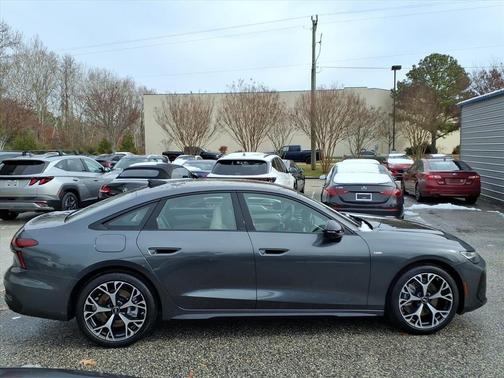 Daytona Gray Pearl Effect 2026 Audi A6 Premium Plus quattro S tronic