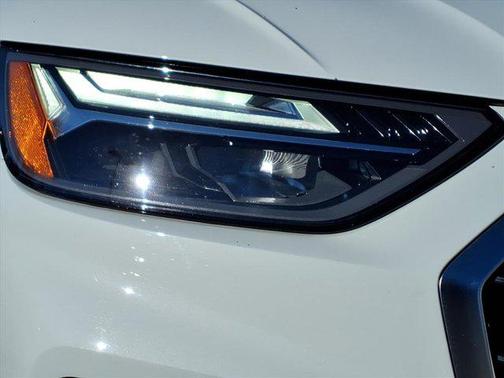 2024 Audi Q5 40 Premium Plus