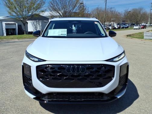 Glacier White Metallic 2026 Audi Q3 S line