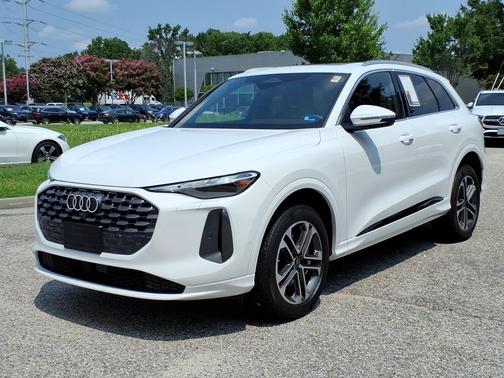 Arkona White 2025 Audi Q5 Premium TFSI quattro S tronic