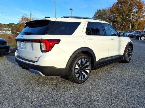 2025 Ford Explorer Platinum