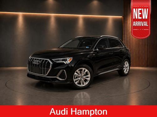 Mythos Black Metallic 2025 Audi Q3 Premium 45 TFSI S line quattro Tiptronic