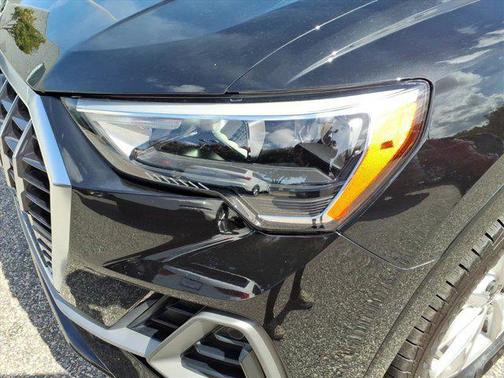 2022 Audi Q3 45 S line Premium