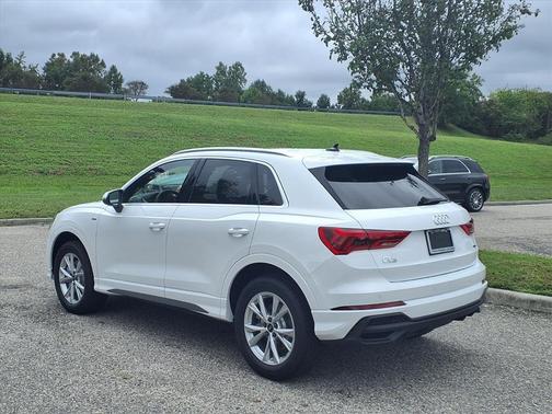 Arkona White 2025 Audi Q3 Premium 45 TFSI S line quattro Tiptronic