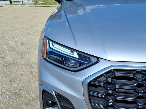 2024 Audi Q5 45 S line Premium Plus