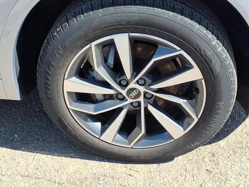 2024 Audi Q5 45 S line Premium Plus